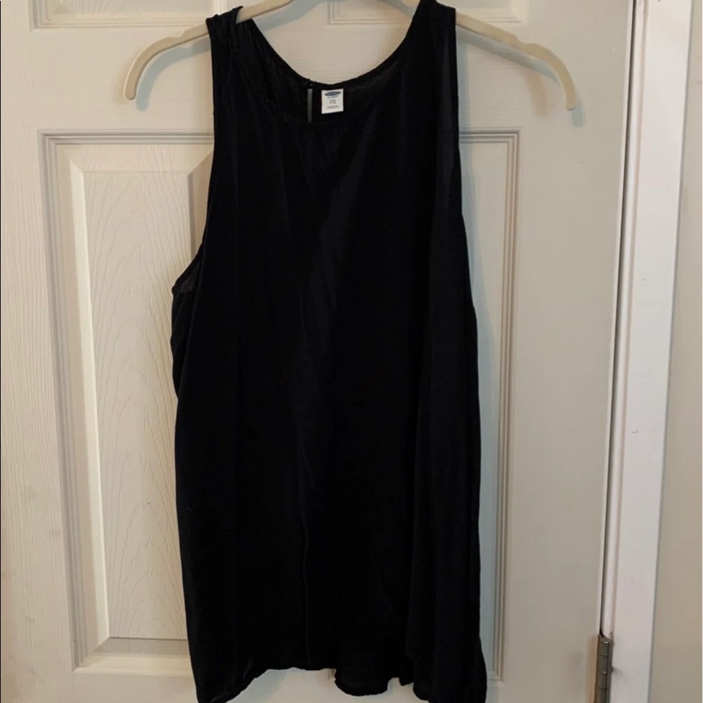 Sleeveless top